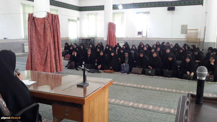 اولین جلسه فرهنگی با موضوع پرسش و پاسخ با مسولین دانشگاه 6