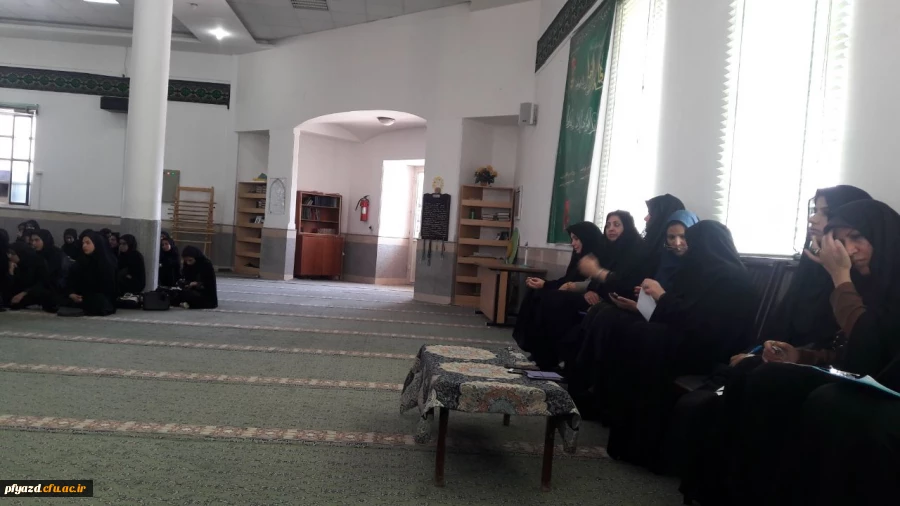 اولین جلسه فرهنگی با موضوع پرسش و پاسخ با مسولین دانشگاه 13