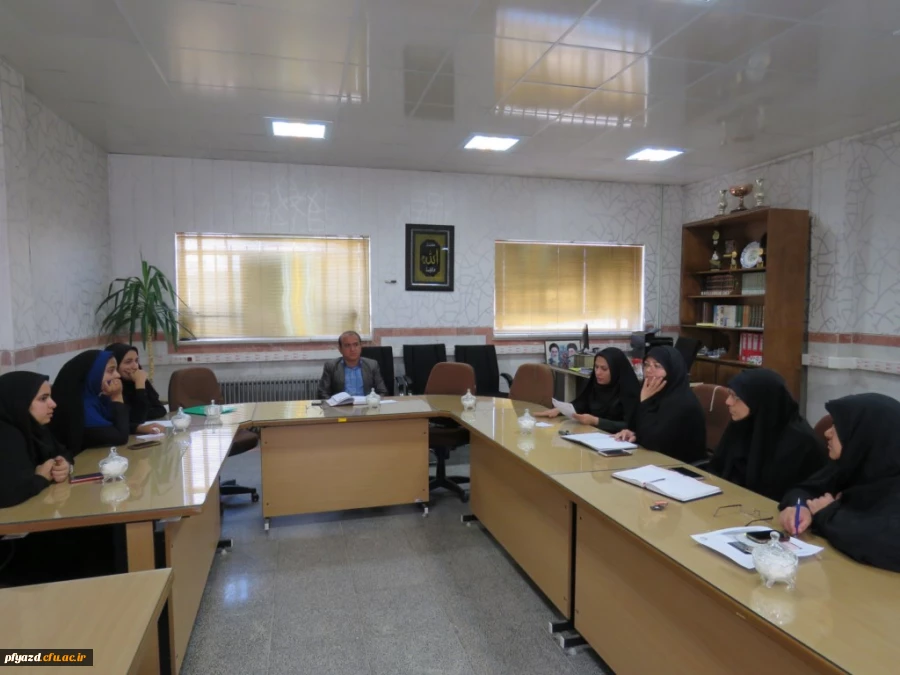 دومین جلسه شورای صنفی در سال تحصیلی جدید برگزار شد 4