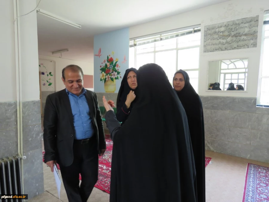 دیدار سرپرست پردیس با مدیر دبیرستان نمونه دولتی الزهرا (س) 7