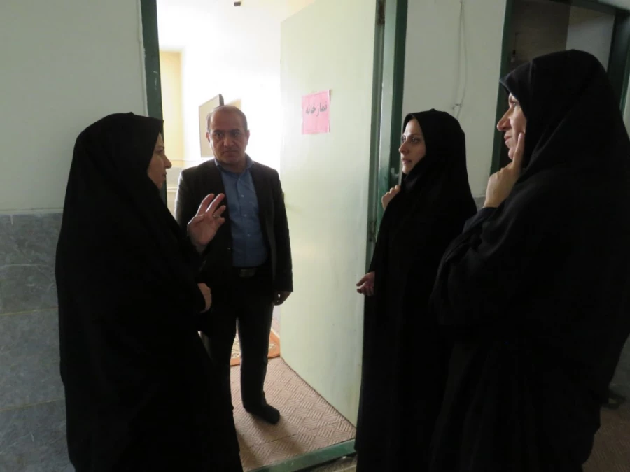 دیدار سرپرست پردیس با مدیر دبیرستان نمونه دولتی الزهرا (س) 9