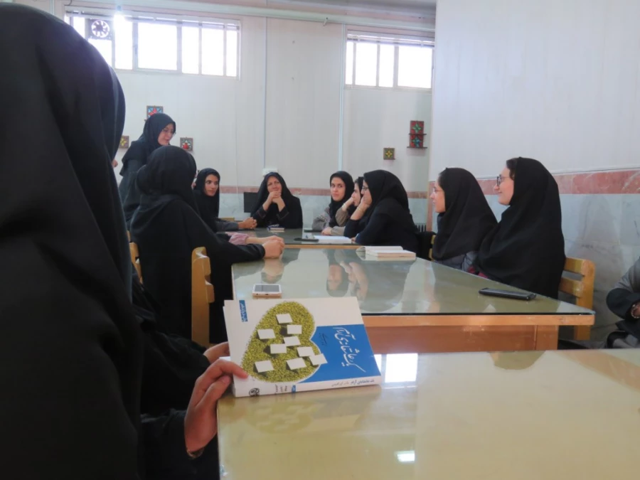 برگزاری نشست کتابخوانی با عنوان "با هم بلند بخوانیم" 5