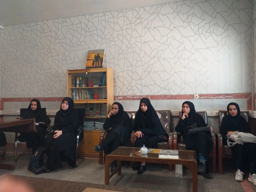 برگزاری جلسه با نمایندگان آموزشی 3