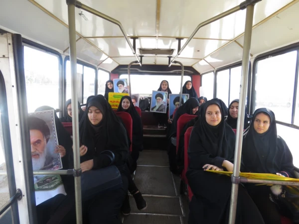 گزارش تصویری راهپیمایی 13 آبان ماه و تشکیل غرفه در محل راهپیمایی 5