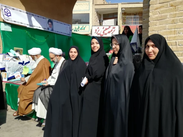 گزارش تصویری راهپیمایی 13 آبان ماه و تشکیل غرفه در محل راهپیمایی 14