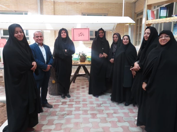 برگزاری نمایشگاه به مناسبت هفته سلامت روان 7