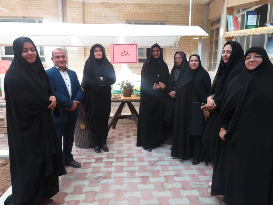 برگزاری نمایشگاه به مناسبت هفته سلامت روان 7