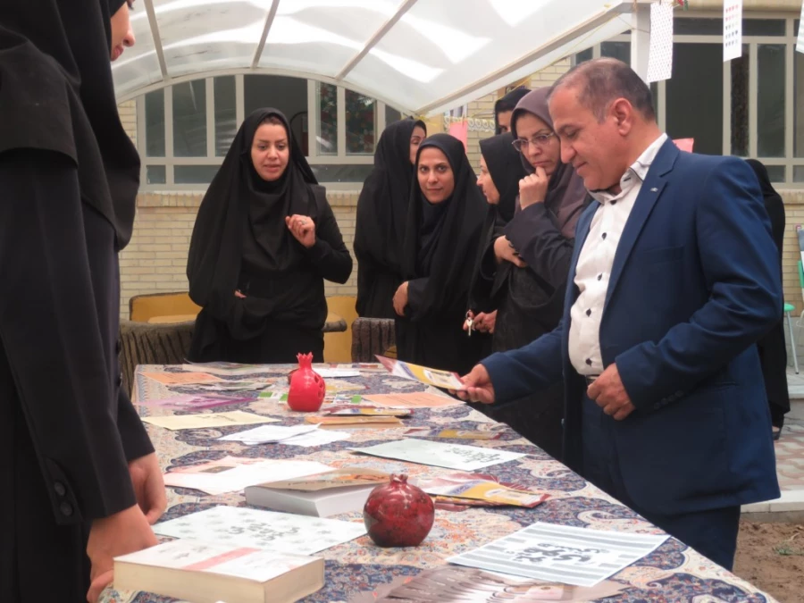 برگزاری نمایشگاه به مناسبت هفته سلامت روان 8