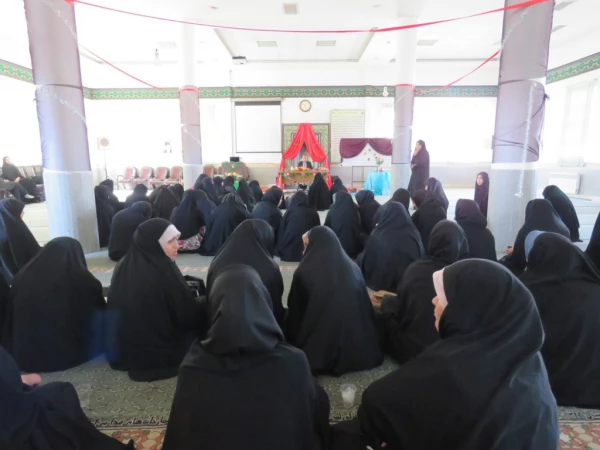 دوشنبه های فرهنگی این هفته با مولودخوانی به مناسبت امامت امام زمان (عج) و آغاز هفته وحدت 4