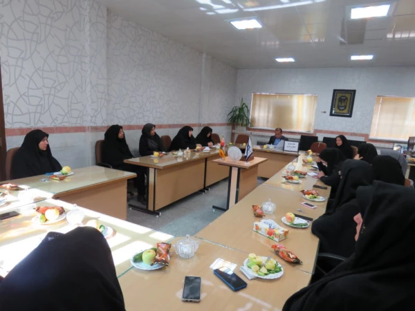 جلسه شورای اداری همکاران پردیس برگزار شد 3