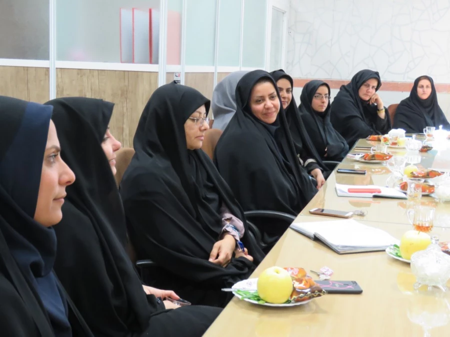 جلسه شورای اداری همکاران پردیس برگزار شد 9
