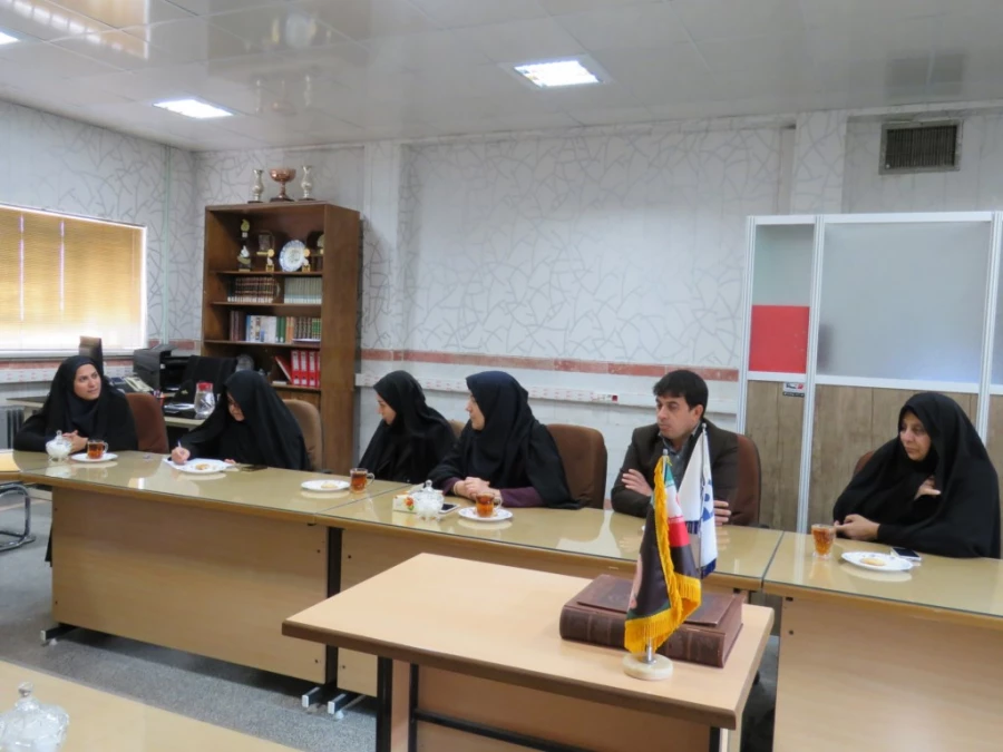 نشست مسئولین پردیس با مرکز بهداشت شهرستان به منظور ارتقای سطح بهداشت 3