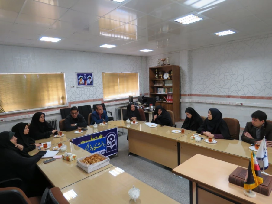 نشست مسئولین پردیس با مرکز بهداشت شهرستان به منظور ارتقای سطح بهداشت 4