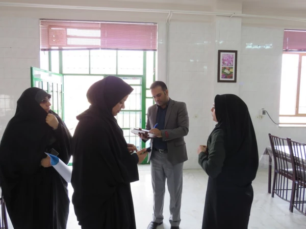 بازدید کارشناس بهداشت محیط از پردیس فاطمه الزهرا (س) 7