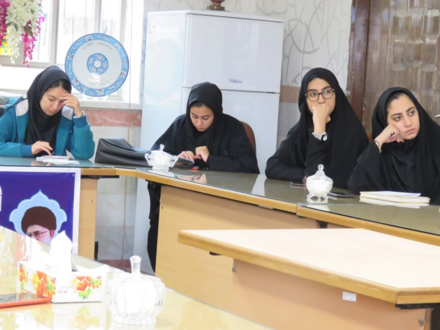 جلسه با نمایندگان آموزش برگزار شد 5