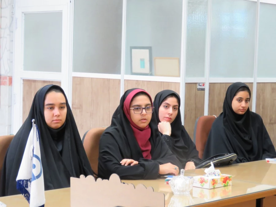 جلسه با نمایندگان آموزش برگزار شد 8