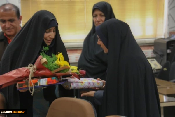 نشست صمیمانه مسئولان مدیریت امور پردیس های استان یزد با کارکنان پردیس و تکریم و معارفه مسئول حراست 6