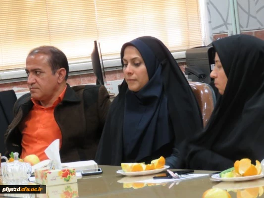 نشست صمیمانه مسئولان مدیریت امور پردیس های استان یزد با کارکنان پردیس و تکریم و معارفه مسئول حراست 11