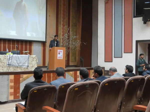 اولین سلسله جلسات مطالبه گری دانشجو معلمان دانشگاه فرهنگیان یزد با حضور صباغیان نماینده مجلس شورای اسلامی برگزار شد 6