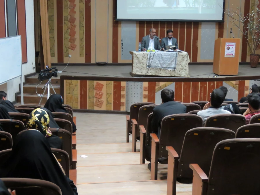 اولین سلسله جلسات مطالبه گری دانشجو معلمان دانشگاه فرهنگیان یزد با حضور صباغیان نماینده مجلس شورای اسلامی برگزار شد 14