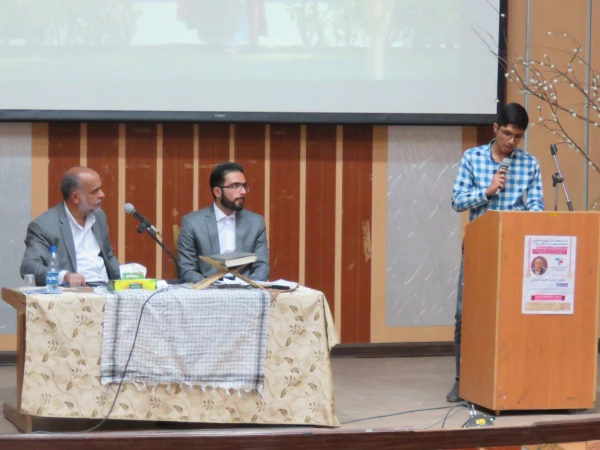 اولین سلسله جلسات مطالبه گری دانشجو معلمان دانشگاه فرهنگیان یزد با حضور صباغیان نماینده مجلس شورای اسلامی برگزار شد 21