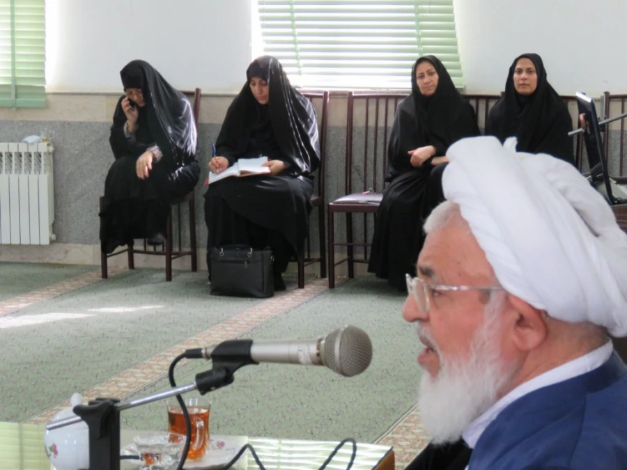 سخنرانی آیت الله ناصری امام جمعه استان یزد در جمع دانشجو معلمان پردیس 13