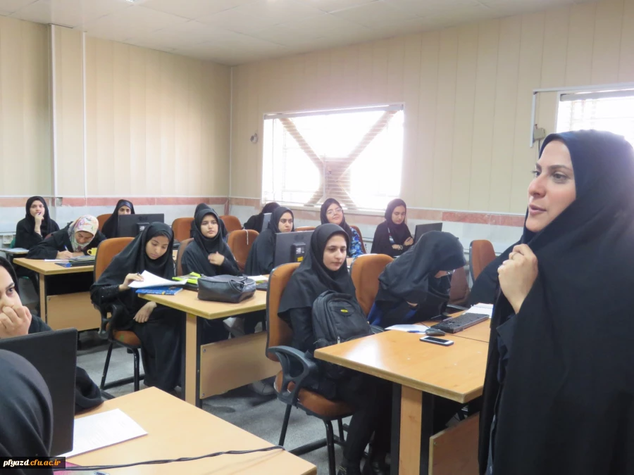 گرامیداشت روز دانشجو در پردیس فاطمه الزهرا (س)  8