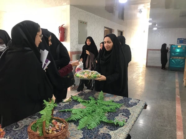 آیین استقبال از دانشجومعلمان در روز دانشجو و حضور سرپرست پردیس در کلاس های درس و سلف سرویس 2