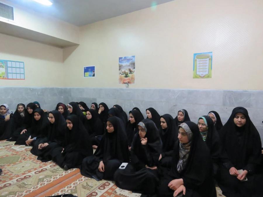 بازدید مسئولان دانشگاه از سرای دانشجویی الزهرا پردیس  6