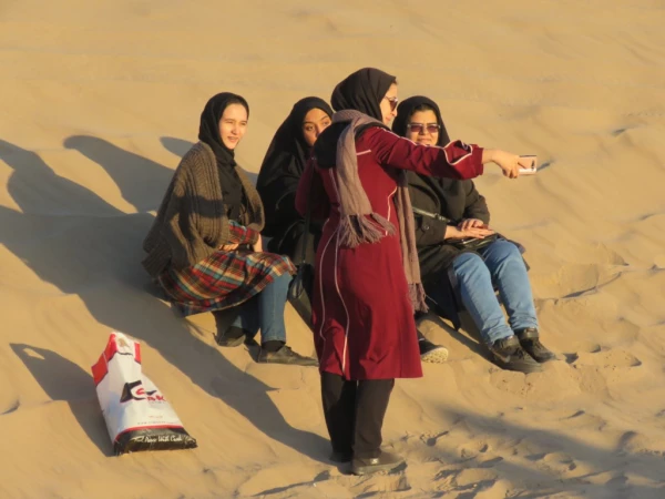 برگزاری اردوی تفریحی کویر دانشجومعلمان پردیس به مناسبت روز دانشجو 3