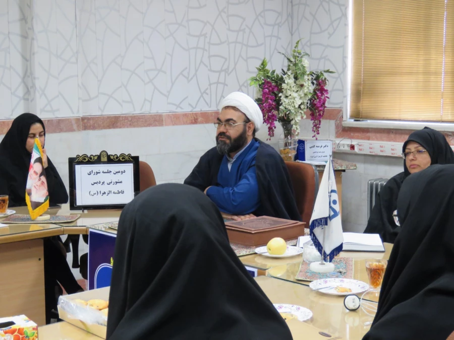 دومین جلسه شورای مشورتی دانشجومعلمان پردیس 7