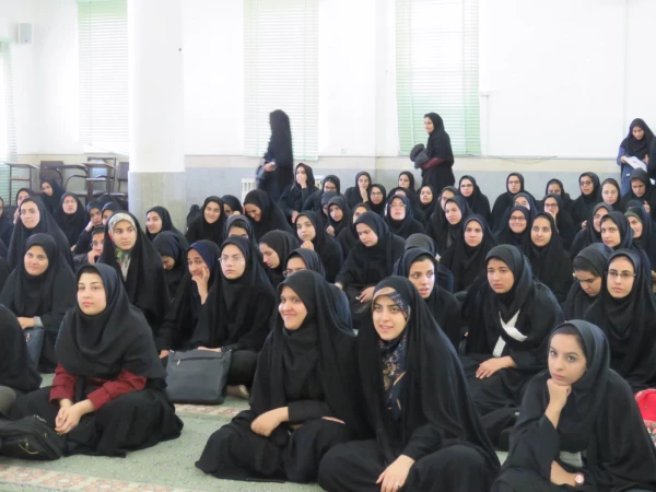 برگزاری تریبون آزاد دانشجویی با موضوع مطالبات دانشجویی 4