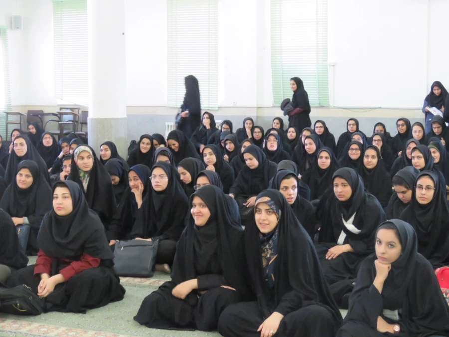 برگزاری تریبون آزاد دانشجویی با موضوع مطالبات دانشجویی 4