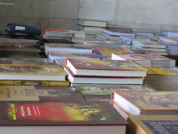 نمایشگاه کتاب در پردیس فاطمه الزهرا (س) دایر شد 6