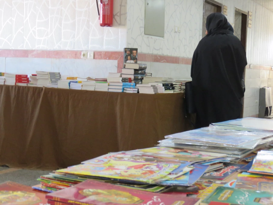 نمایشگاه کتاب در پردیس فاطمه الزهرا (س) دایر شد 9