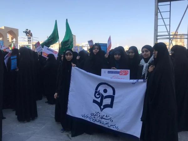 حضور همکاران و دانشجومعلمان پردیس در مراسم بزرگداشت حماسه ۹ دی  6