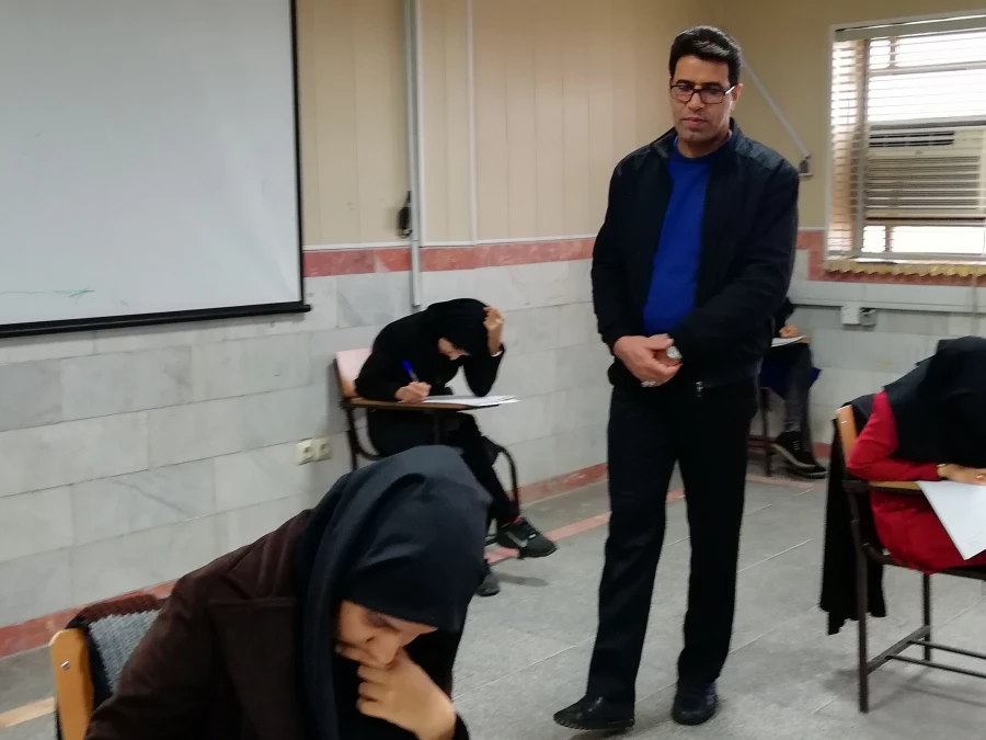 گزارش تصویری بازدید از برگزاری امتحانات نیمسال اول تحصیلی 99-98 2