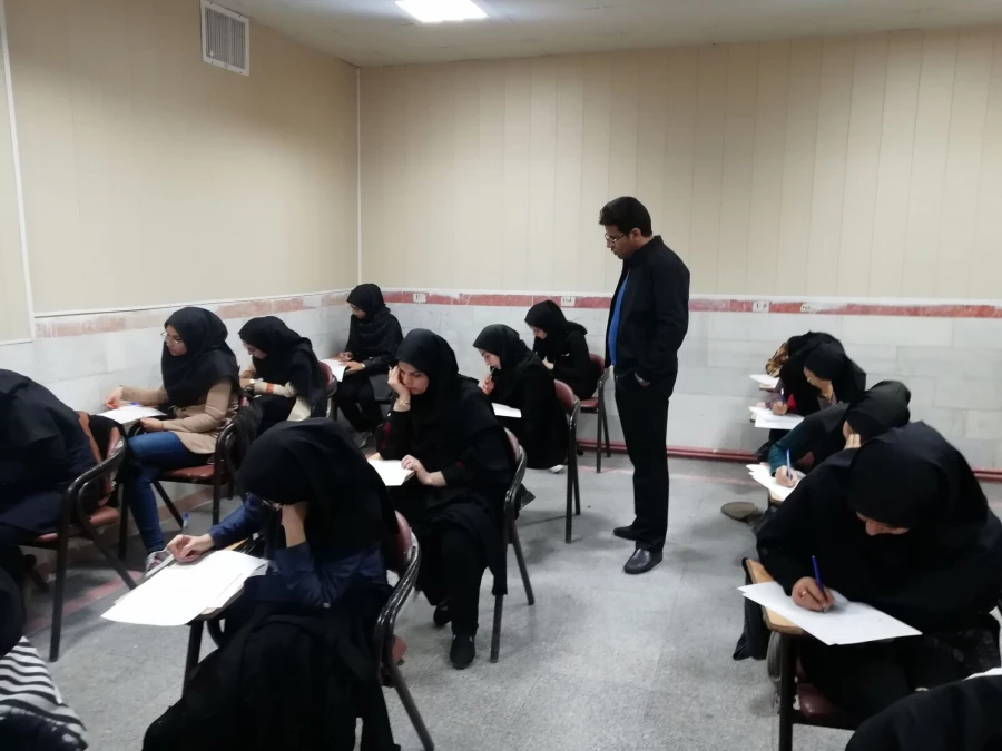 گزارش تصویری بازدید از برگزاری امتحانات نیمسال اول تحصیلی 99-98 3