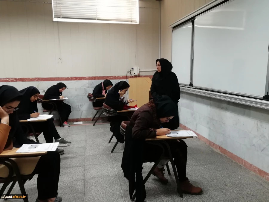 گزارش تصویری بازدید از برگزاری امتحانات نیمسال اول تحصیلی 99-98 5