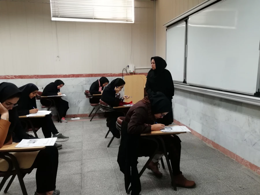 گزارش تصویری بازدید از برگزاری امتحانات نیمسال اول تحصیلی 99-98 5